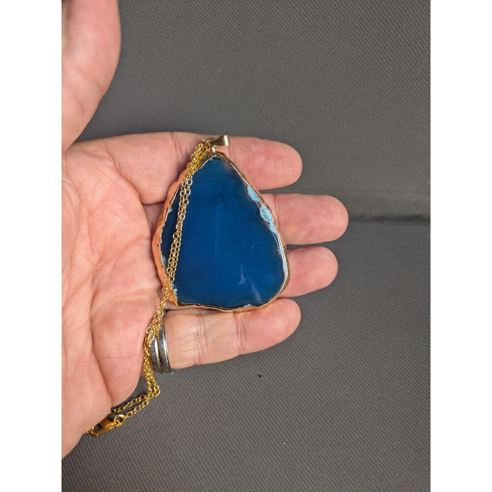 Gold-Trim Blue Agate Slice Pendant Necklace - Picture 2 of 3